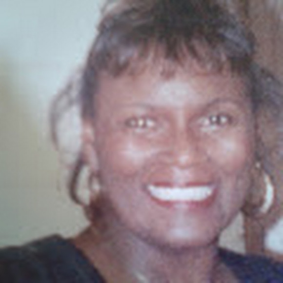 Meet your Posher, Sara - Picture 1 of 1